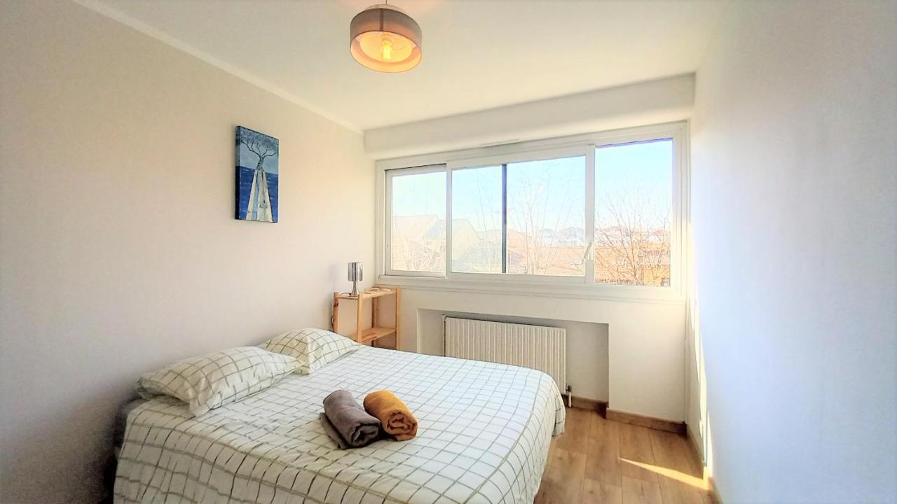 Magnifique Cocon - Metro A Republique - 2 Belles Chambres Avec Dressings - Wifi Gratuit - Netflix - Au Calme Absolu - Lumineux - Jardin Arbore Partage Dans La Residence Villeurbanne Exterior photo